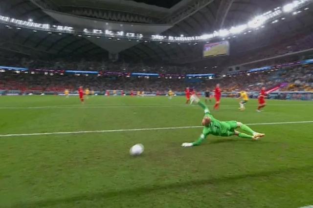 【世界杯】莱基一击致命力保出线，澳大利亚1-0丹麦