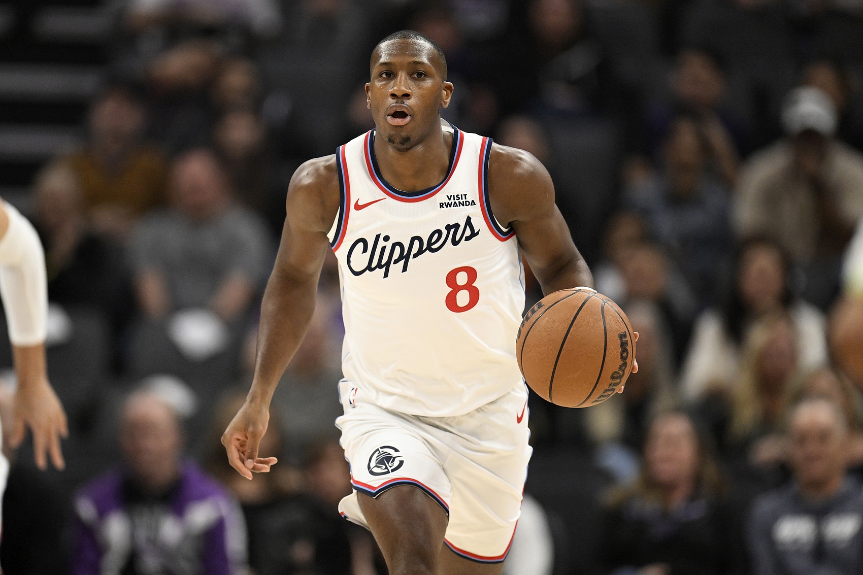 fbsports-邓恩:半场时卢和范甘迪激励了我们 这是一场很棒的团队胜利