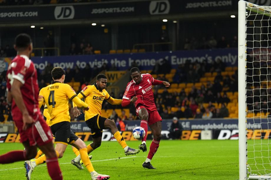 fb体育-足总杯-萨拉赫、琼斯破门 利物浦3-1复仇狼队