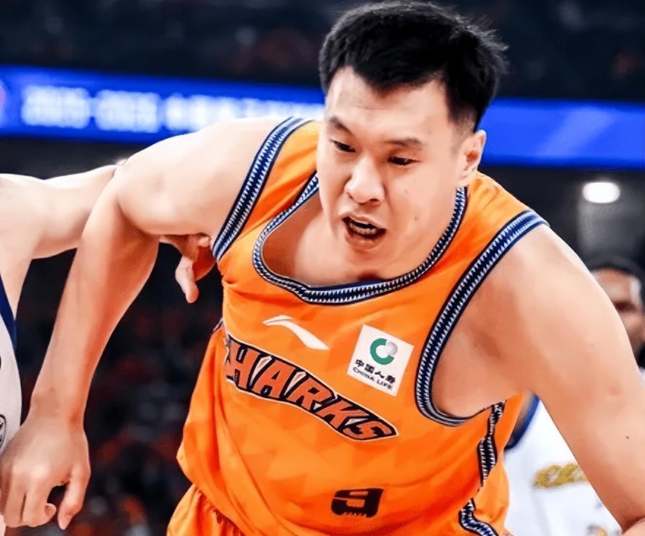 fb体育-上海95-78战胜广州 球员评价:2人满分,3人及格,6人低迷