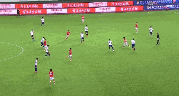 fbsports-【中超】艾克森戴帽邓涵文助攻带帽 广州队5比0青岛