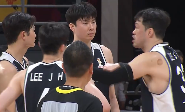 fb体育官网-遭2连败！中国男篮vs中国台北还未开打，1个喜讯传来，日本送助攻