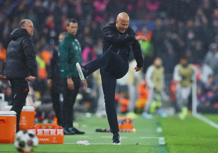 fbsports-利物浦1-1切尔西遭嘘:BIG6内战全崩!,斯洛特亲手埋葬红军王朝